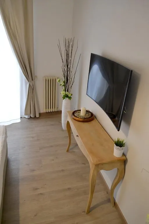 Piccolo Borgo Antico Hotell Florens 2*,